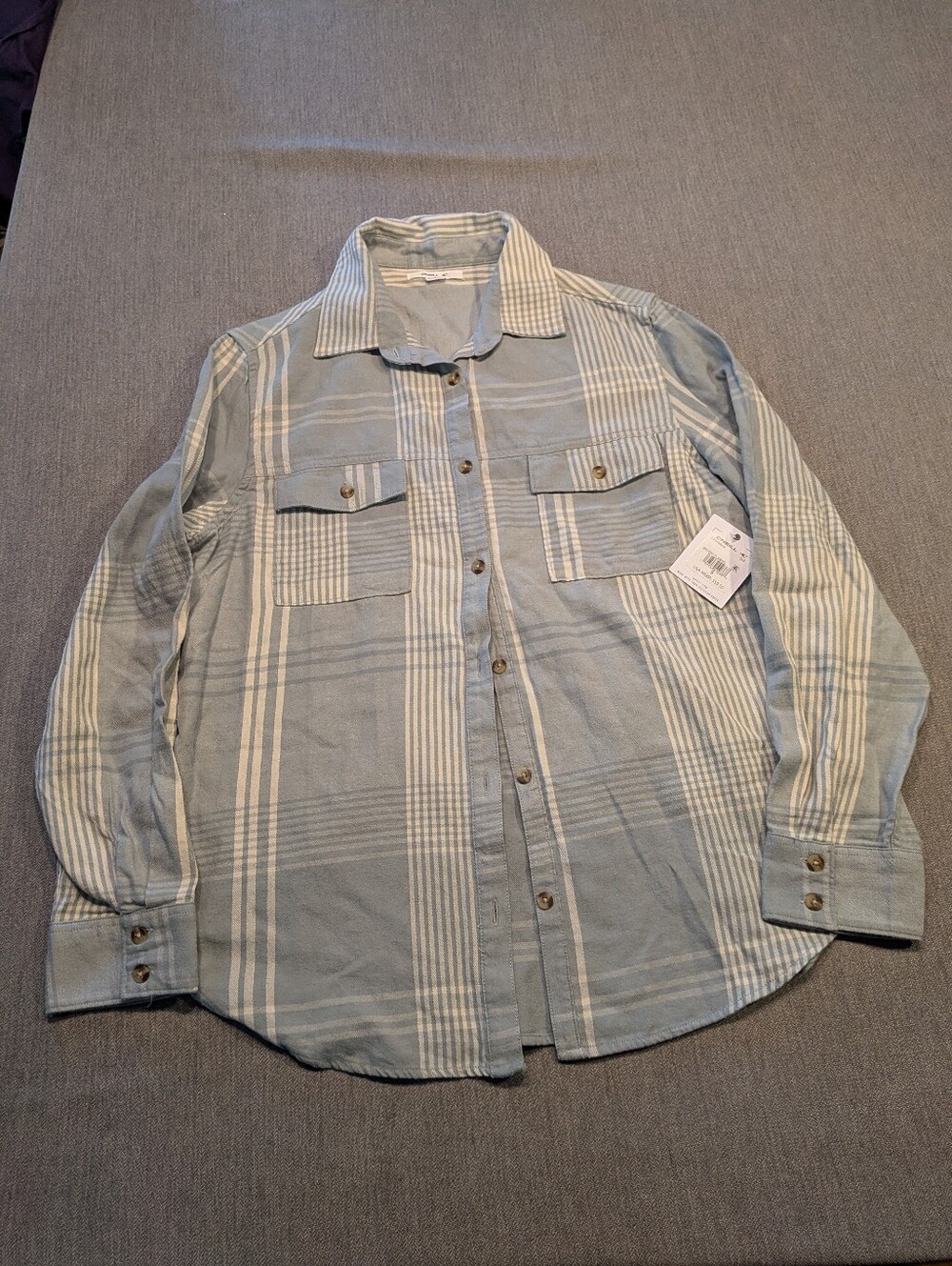 O'Neill Light Blue and Cream Striped Button ShirtO’Neill Shirt Men SmallFlannel